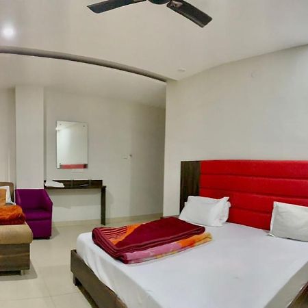 Hotel Sukhman Residency Амритсар Екстериор снимка