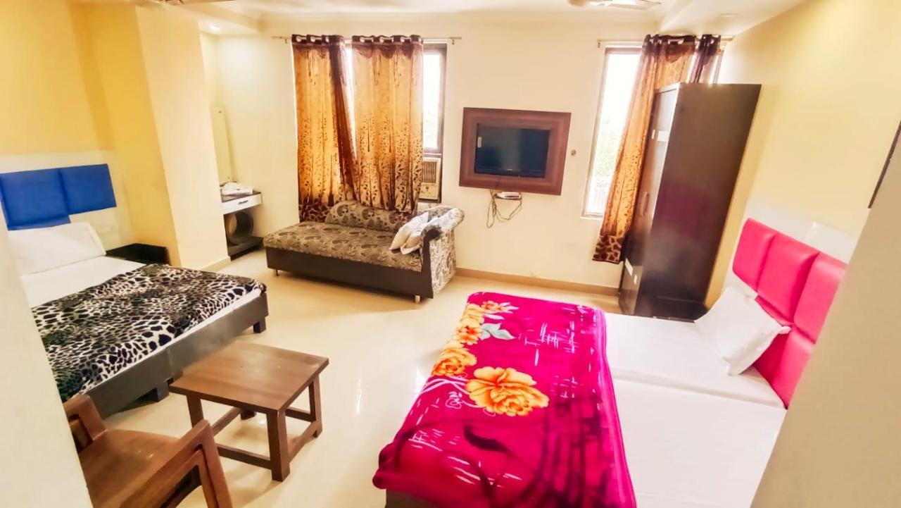 Hotel Sukhman Residency Амритсар Екстериор снимка