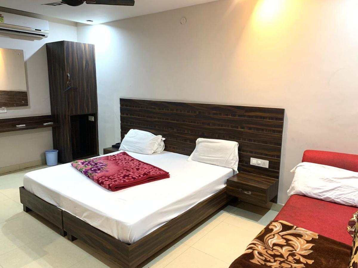 Hotel Sukhman Residency Амритсар Екстериор снимка