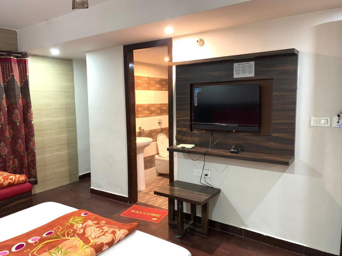 Hotel Sukhman Residency Амритсар Екстериор снимка