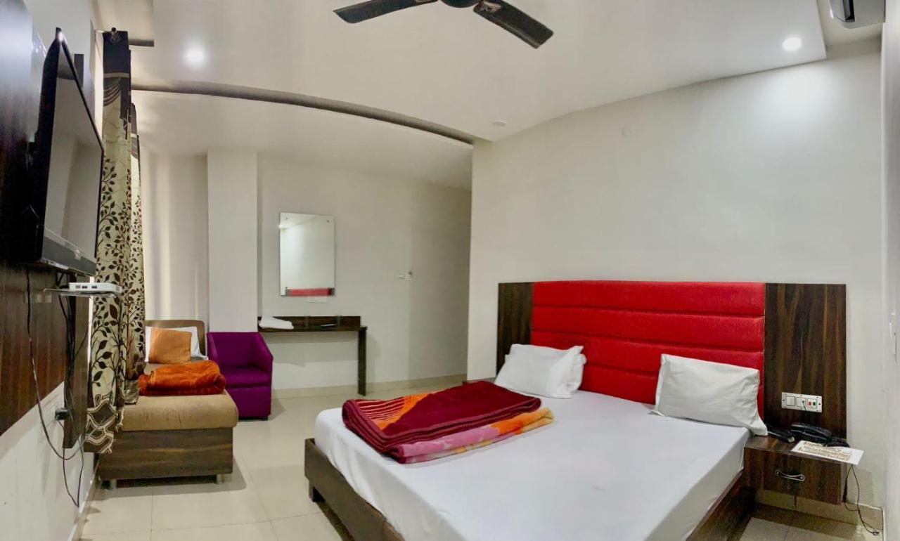 Hotel Sukhman Residency Амритсар Екстериор снимка