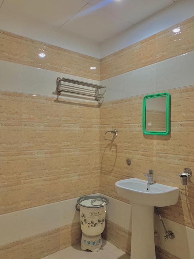Hotel Sukhman Residency Амритсар Екстериор снимка