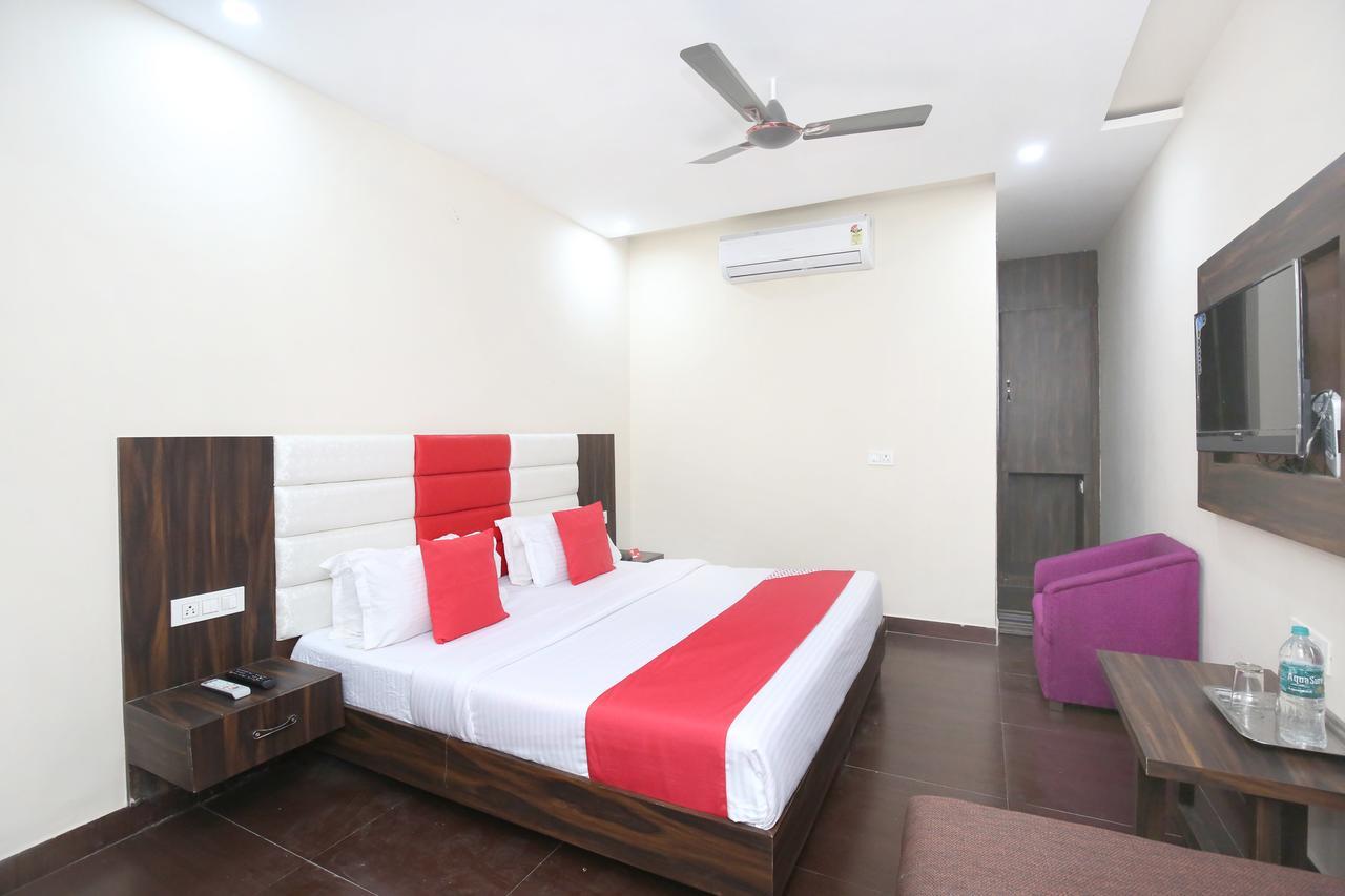 Hotel Sukhman Residency Амритсар Екстериор снимка