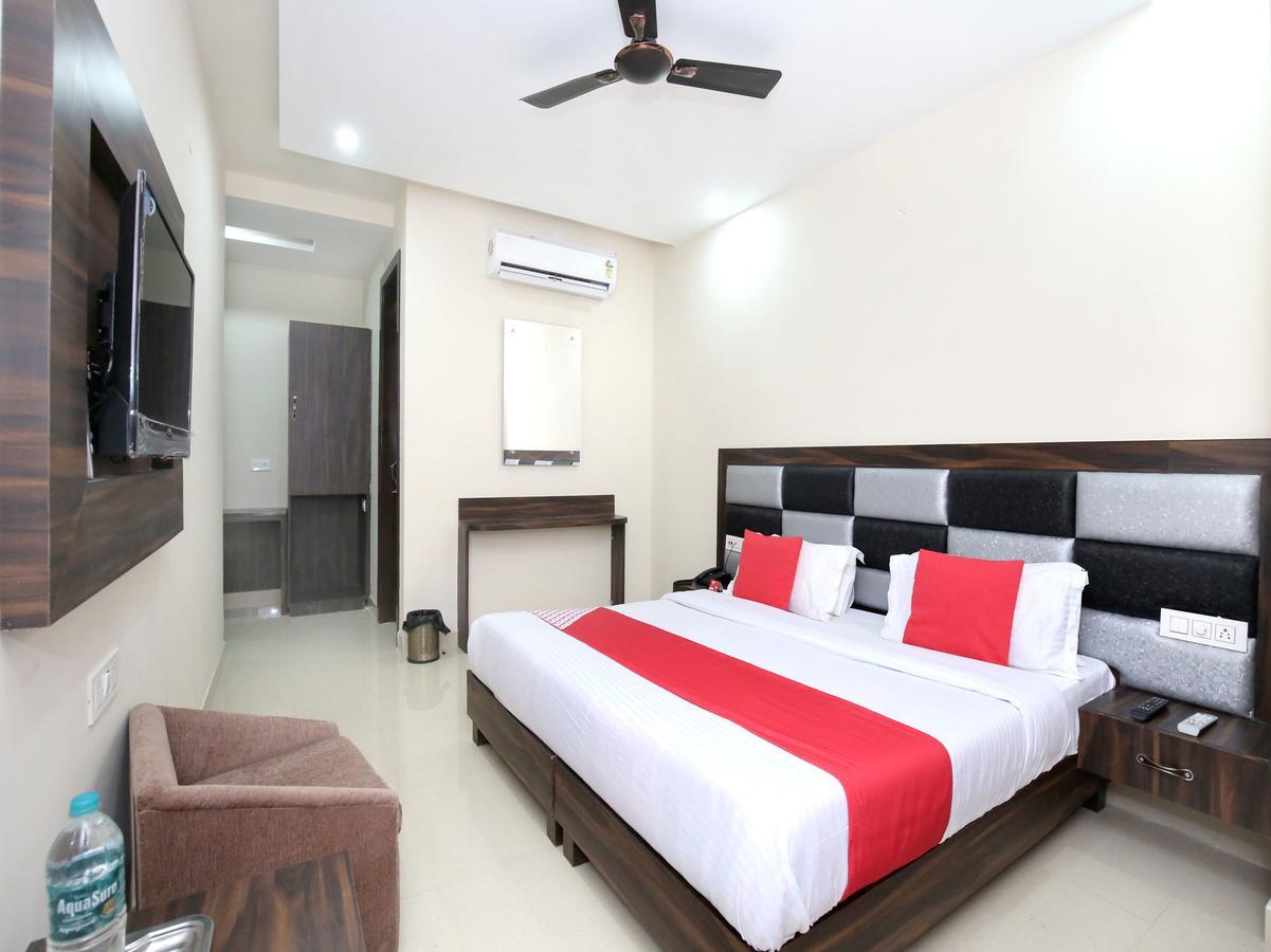 Hotel Sukhman Residency Амритсар Екстериор снимка