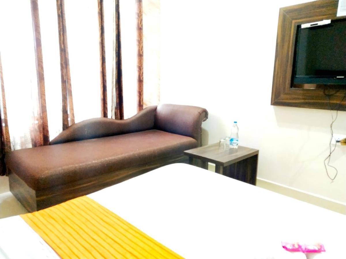 Hotel Sukhman Residency Амритсар Екстериор снимка