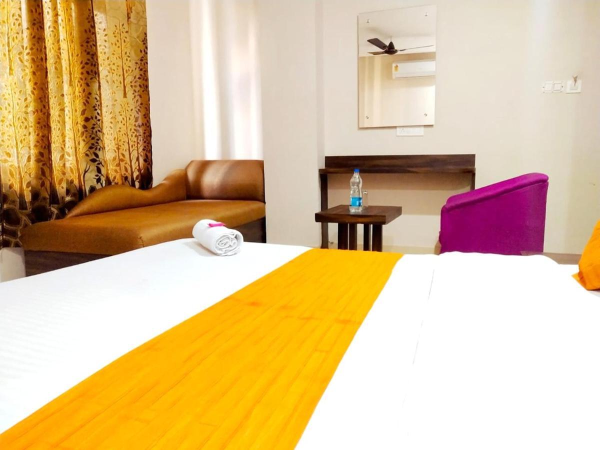 Hotel Sukhman Residency Амритсар Екстериор снимка