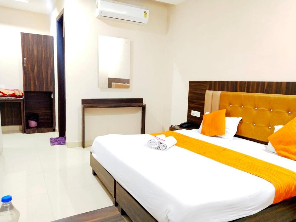 Hotel Sukhman Residency Амритсар Екстериор снимка